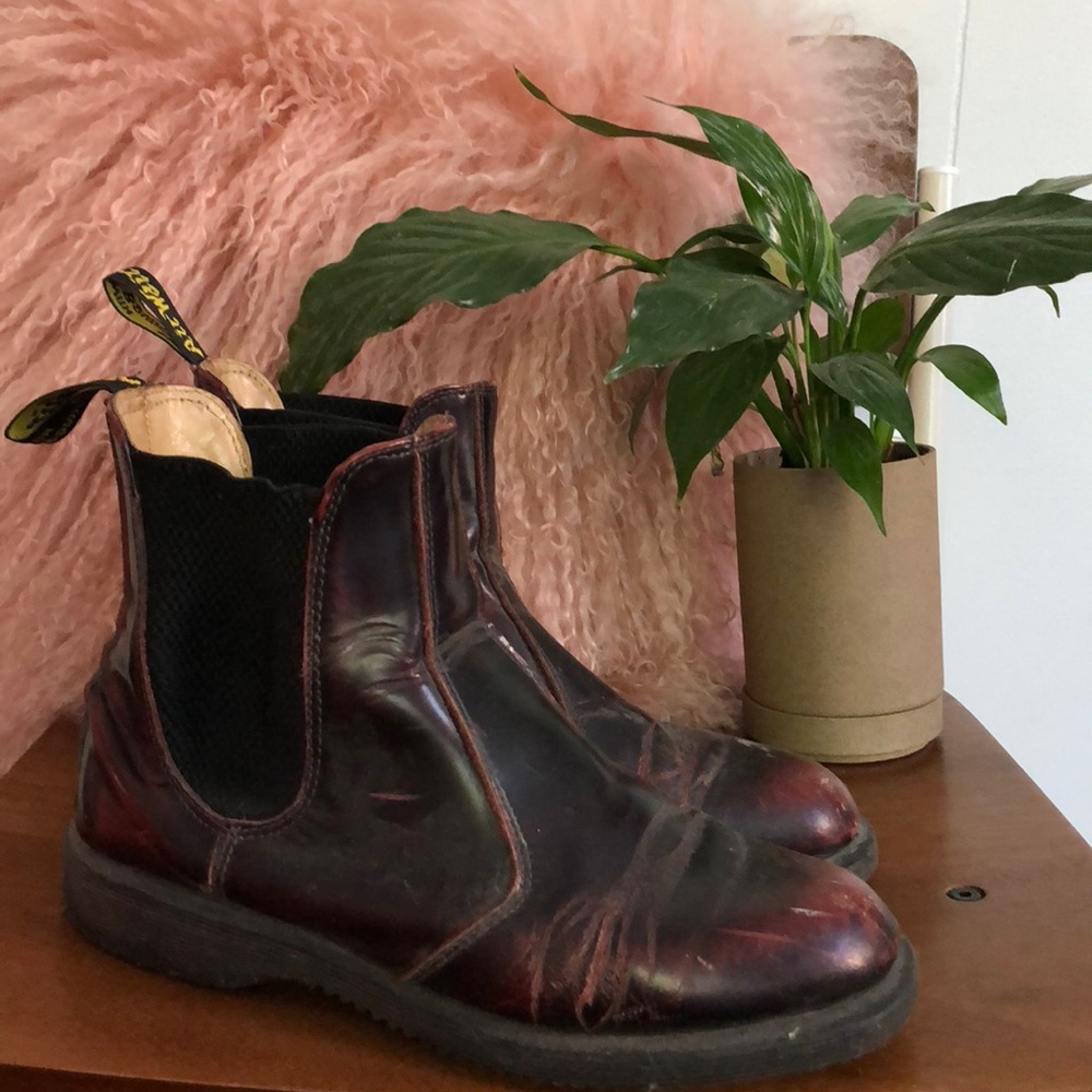 Dr Martens Flora boots